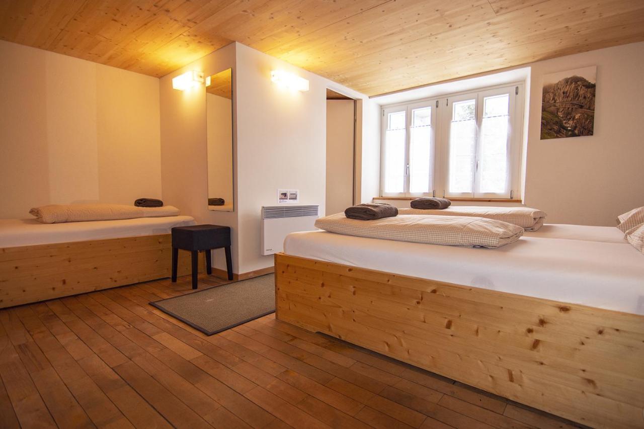 Sust Lodge Am Gotthard Госпенталь Екстер'єр фото